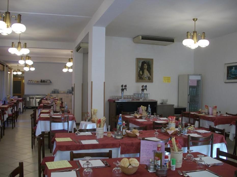 Hotel Liliana Rimini Exteriér fotografie