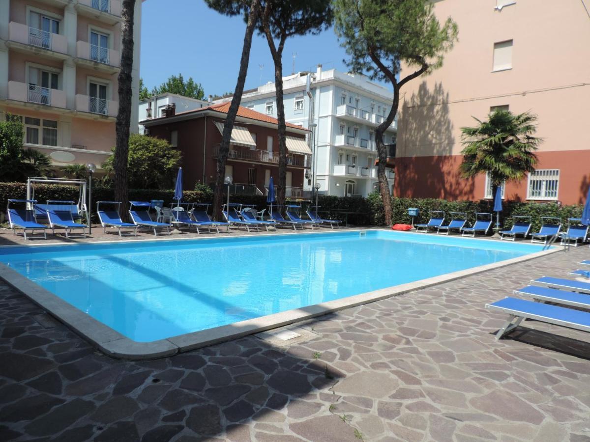 Hotel Liliana Rimini Exteriér fotografie