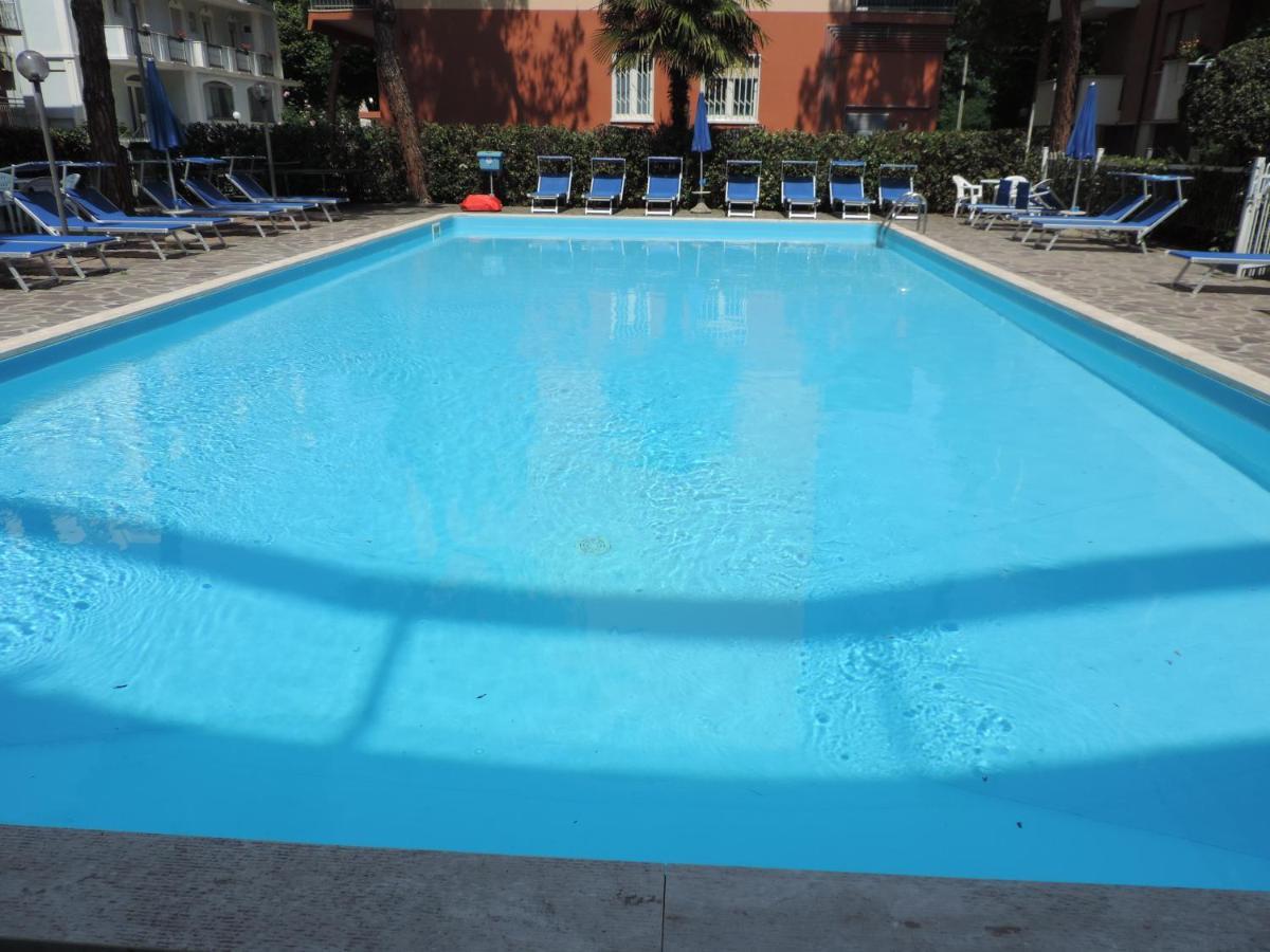Hotel Liliana Rimini Exteriér fotografie